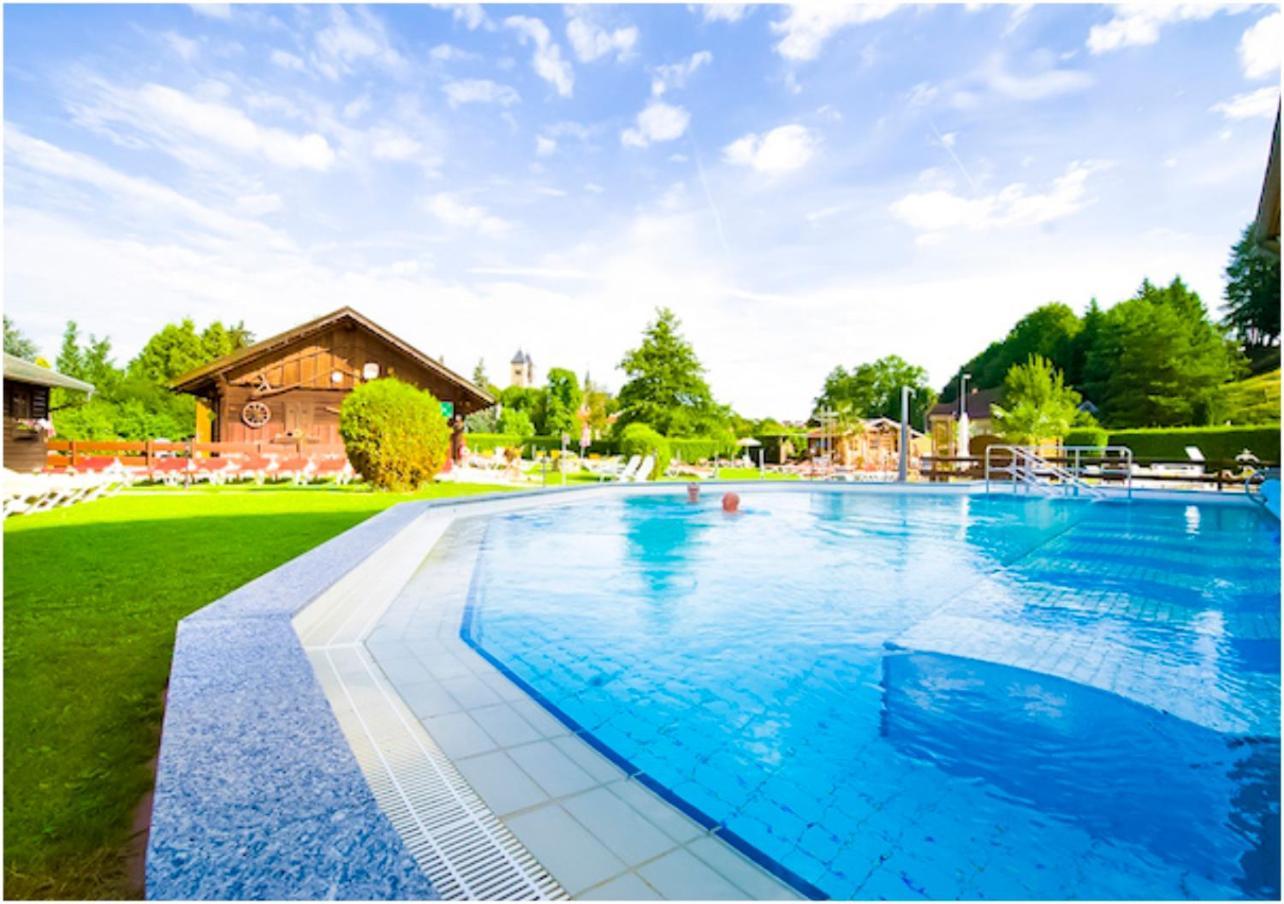 Ferienwohnung Am Kurpark Bad Klosterlausnitz Dış mekan fotoğraf